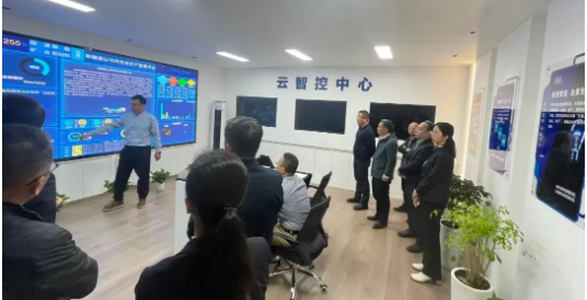 {24b51e5a-fadf-49df-a9ce-f504c16b82ef}