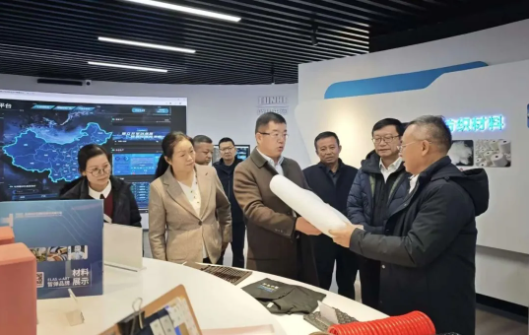 {183ffba9-875c-41db-be95-ed0ea78be5cc}